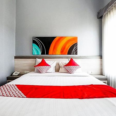Oyo 289 Hotel Dalwa Syariah Pasuruan Extérieur photo