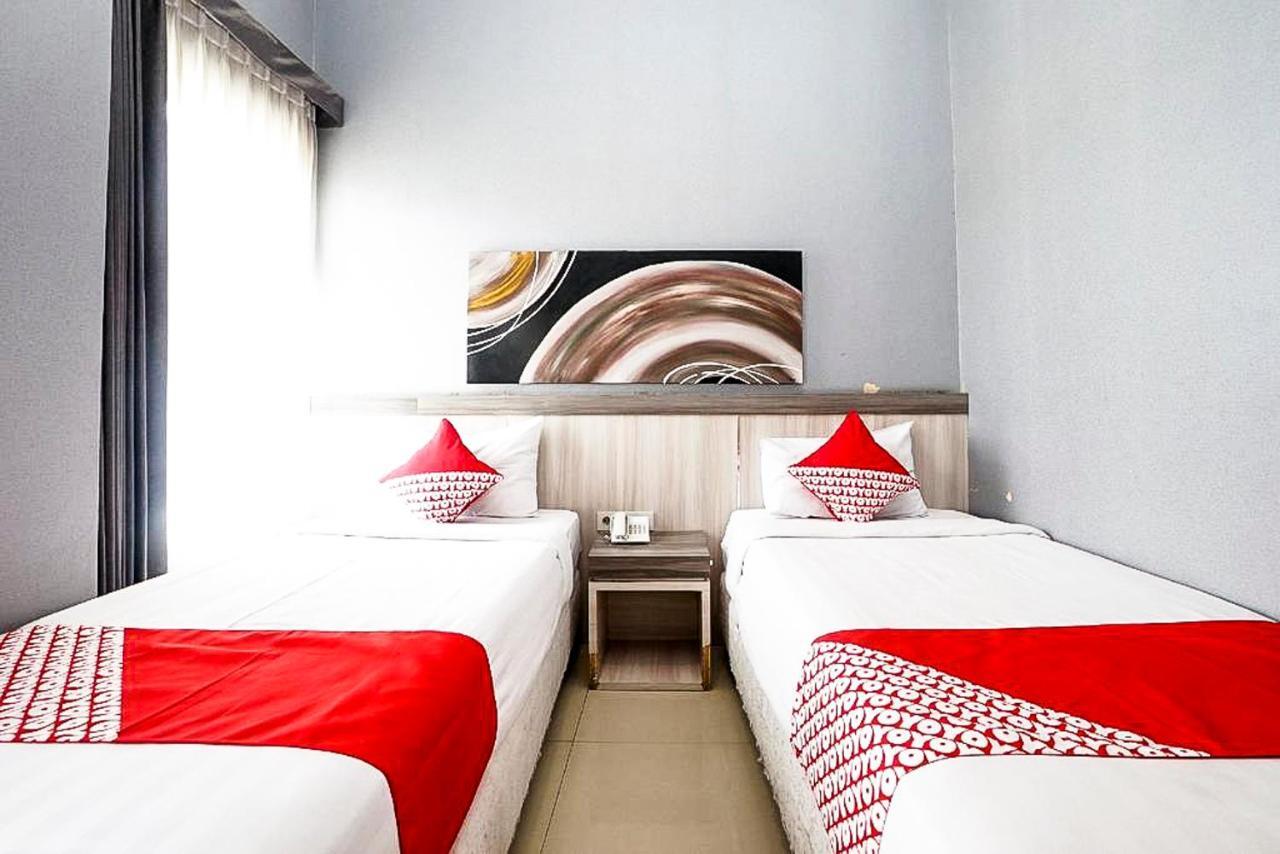 Oyo 289 Hotel Dalwa Syariah Pasuruan Extérieur photo