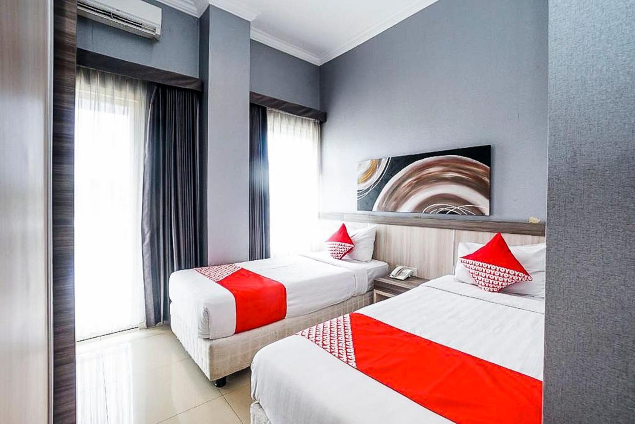 Oyo 289 Hotel Dalwa Syariah Pasuruan Extérieur photo
