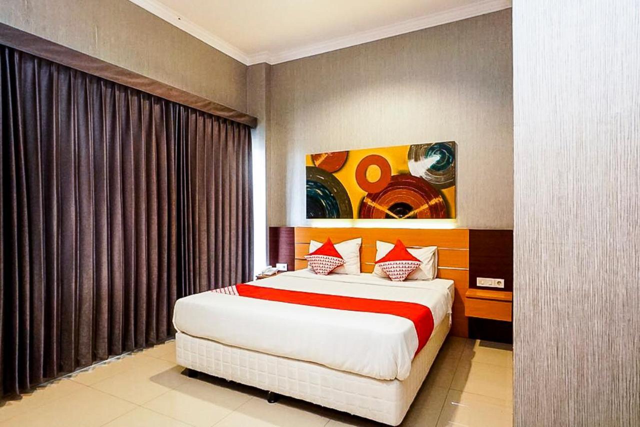 Oyo 289 Hotel Dalwa Syariah Pasuruan Extérieur photo
