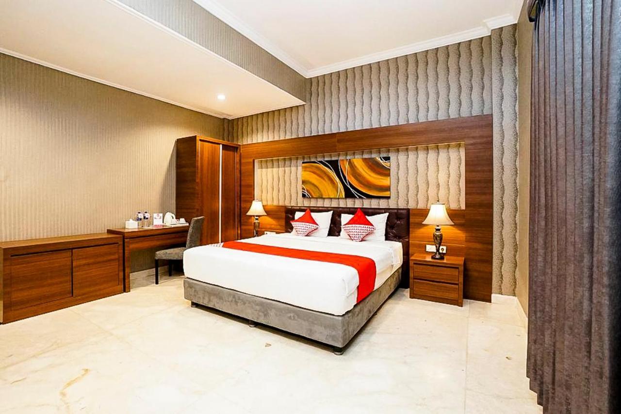 Oyo 289 Hotel Dalwa Syariah Pasuruan Extérieur photo