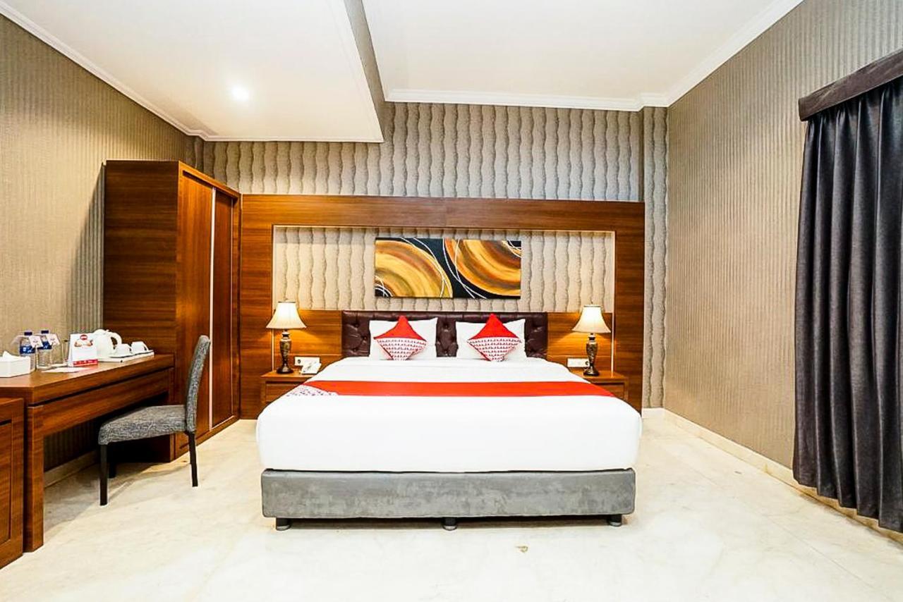 Oyo 289 Hotel Dalwa Syariah Pasuruan Extérieur photo